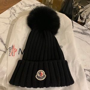 Moncler Beanie - worn once in PERFECT condition